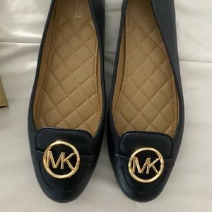 Used Michael Kors blue flats